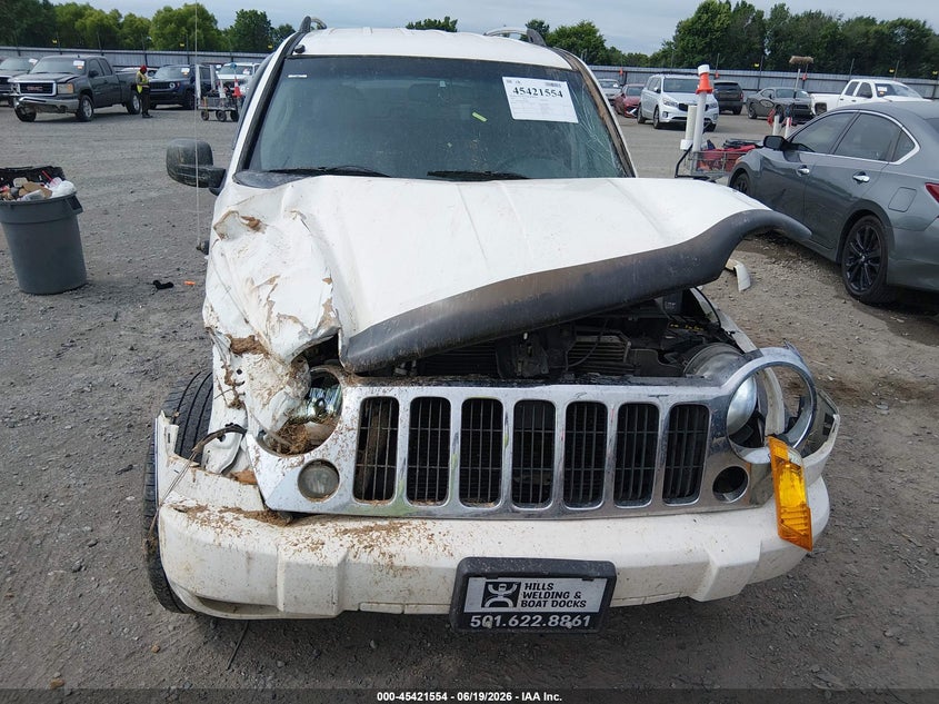 2005 JEEP LIBERTY auction photo 6