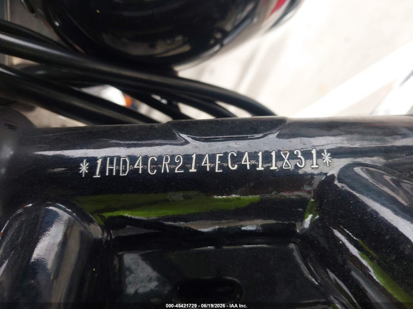 2014 Harley-Davidson Xl883 Superlow VIN: 1HD4CR214EC411831 Lot: 45421729