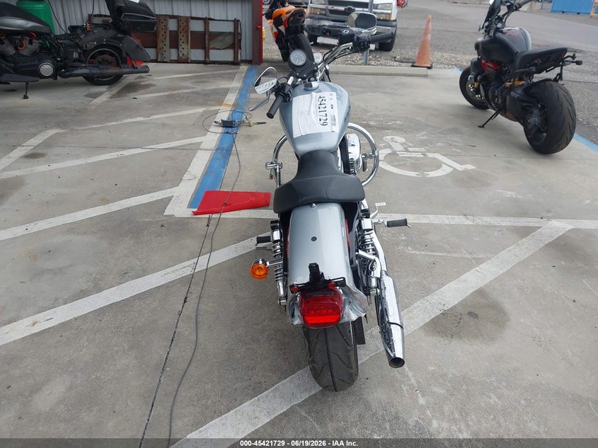 2014 Harley-Davidson Xl883 Superlow VIN: 1HD4CR214EC411831 Lot: 45421729