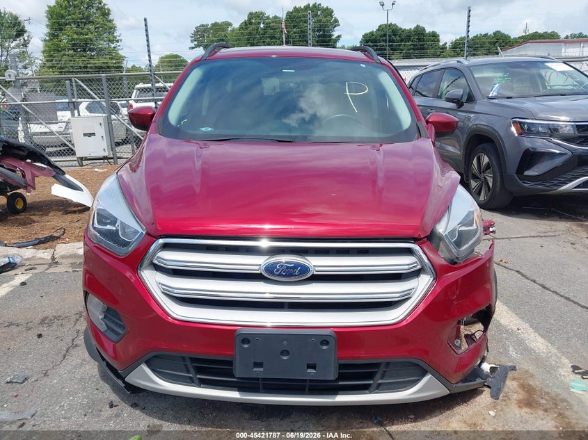 VIN 1FMCU0HD2JUB22194 2018 FORD ESCAPE SEL