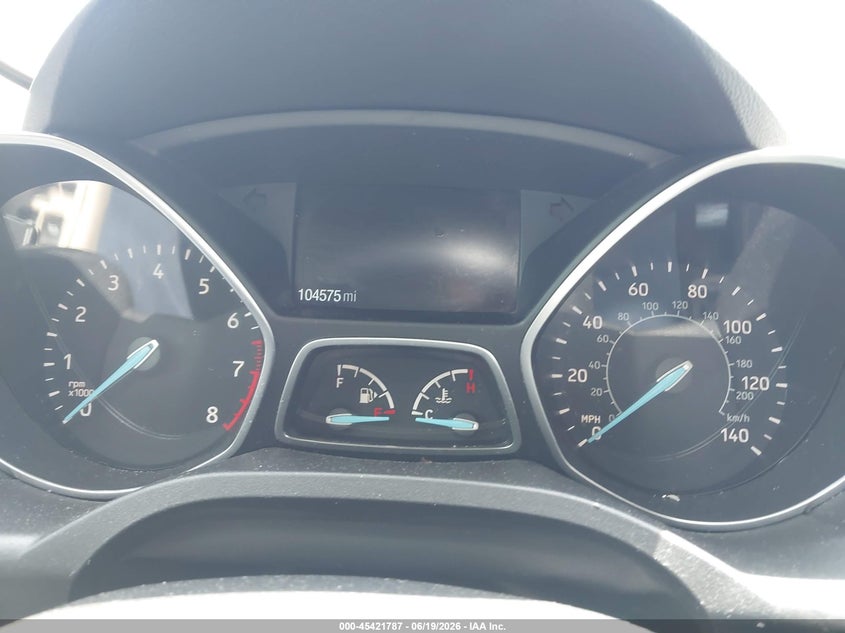 VIN 1FMCU0HD2JUB22194 2018 FORD ESCAPE SEL