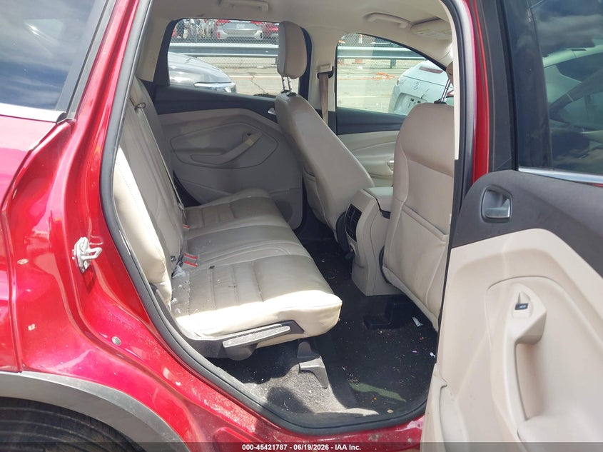 VIN 1FMCU0HD2JUB22194 2018 FORD ESCAPE SEL