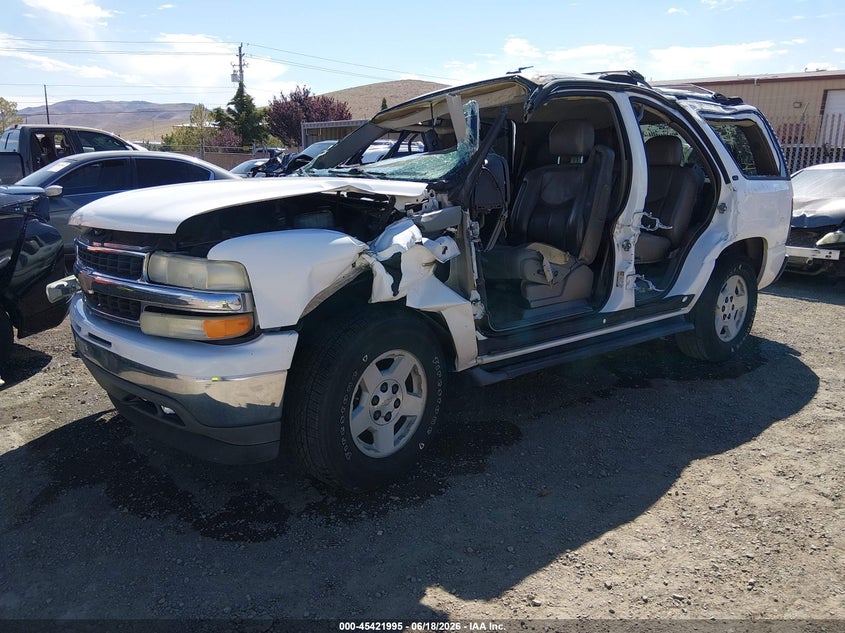 2005 CHEVROLET TAHOE auction photo 2