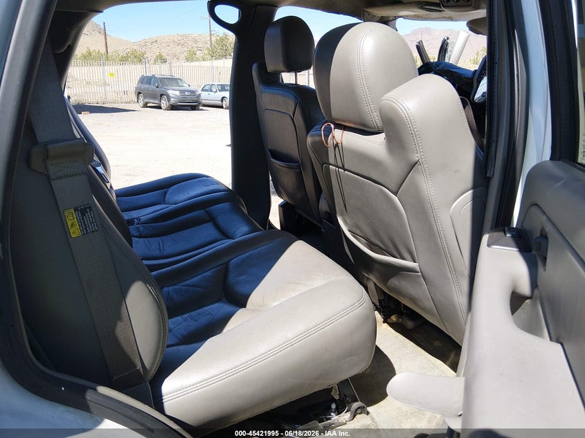 2005 CHEVROLET TAHOE auction photo 8