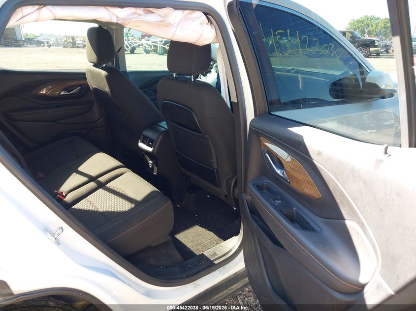 2020 GMC TERRAIN auction photo 8