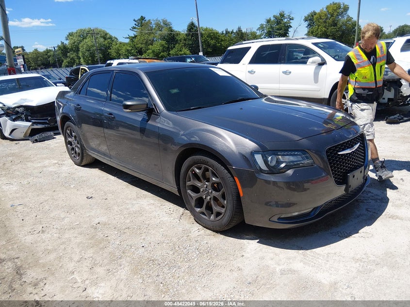 Vin: 2c3ccagg9jh165429, lot: 45920100, chrysler 300 300s awd 2018 img_1