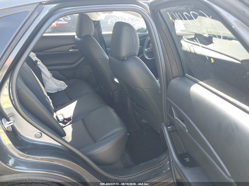 AtlanticExpress - Mazda CX-30