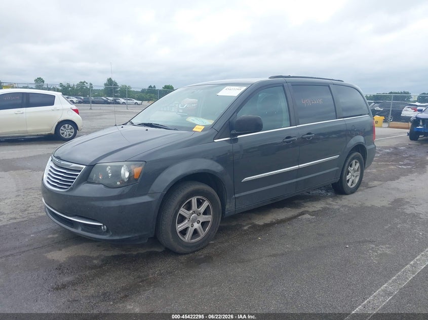 2A4RR5DG3BR720171 2011 Chrysler Town & Country Touring photo 1