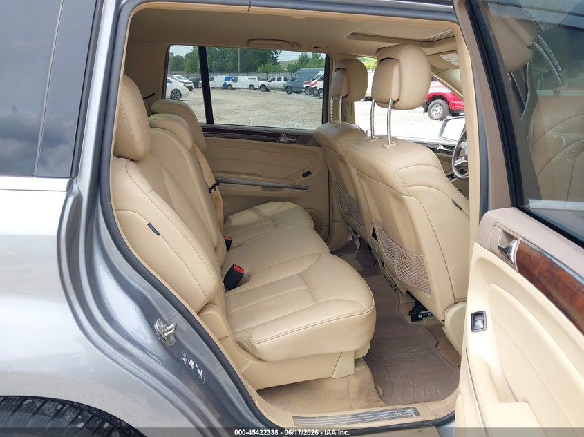 2012 MERCEDES-BENZ GL 350 BLUETEC auction photo 8