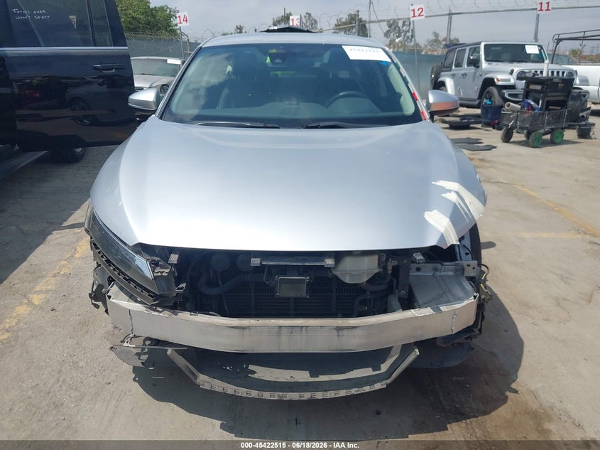 2018 Honda Clarity Plug-In Hybrid VIN: JHMZC5F11JC015620 Lot: 45422515