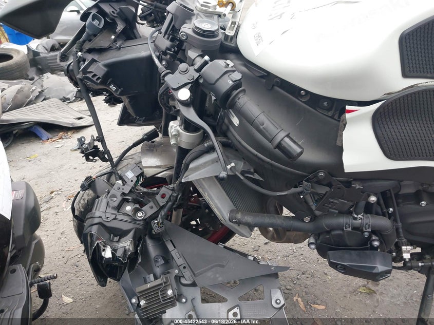 2025 Kawasaki Zx636 K VIN: JKBZXJJ17SA023214 Lot: 45422543