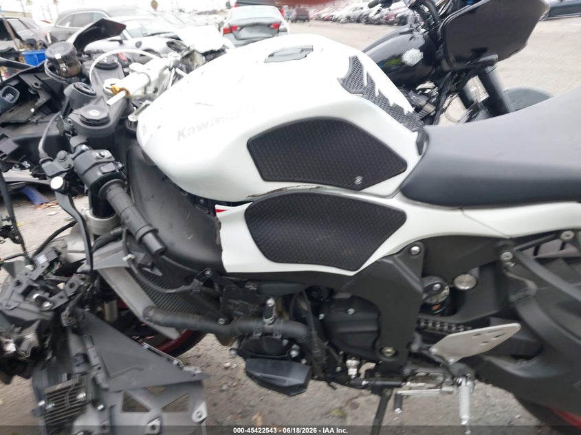 2025 Kawasaki Zx636 K VIN: JKBZXJJ17SA023214 Lot: 45422543