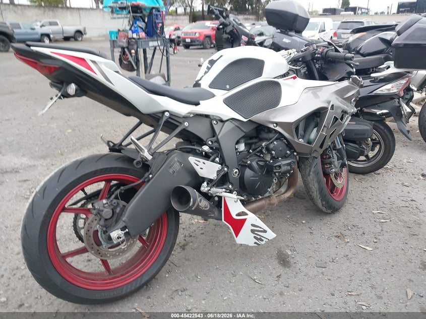 2025 Kawasaki Zx636 K VIN: JKBZXJJ17SA023214 Lot: 45422543