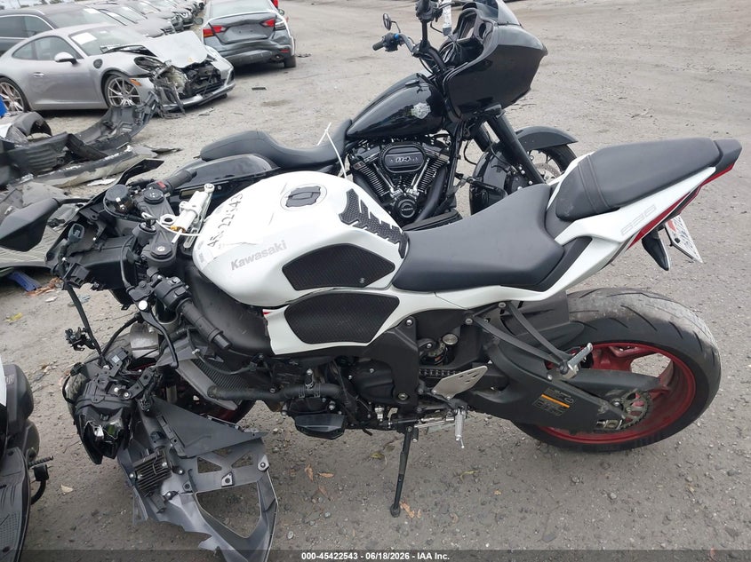 2025 Kawasaki Zx636 K VIN: JKBZXJJ17SA023214 Lot: 45422543