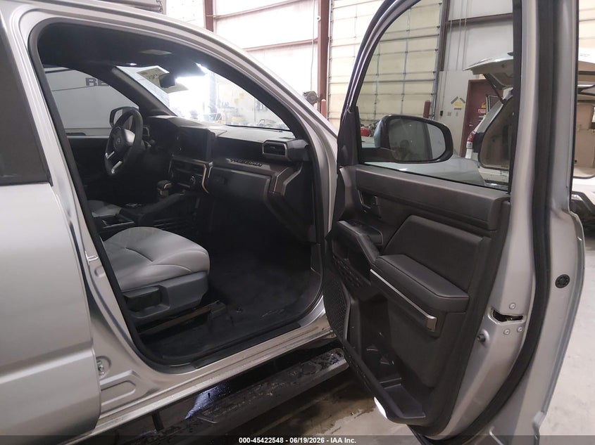 2025 TOYOTA TACOMA auction photo 5