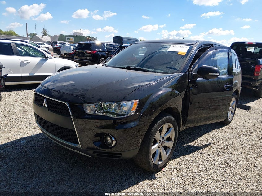 2011 MITSUBISHI OUTLANDER auction photo 2