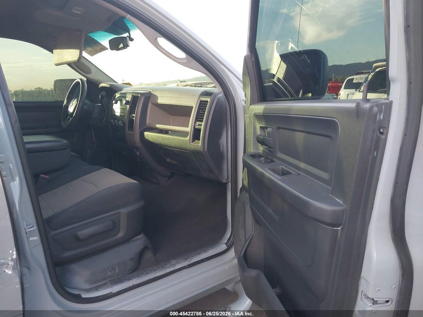 2012 RAM 1500 auction photo 5