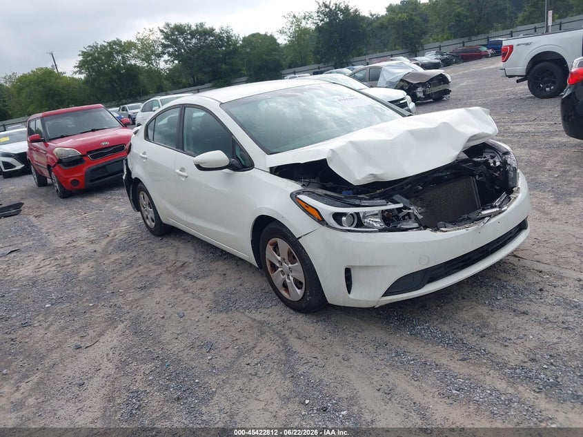 Vin: 3kpfk4a76je229010, lot: 45920863, kia forte lx 2018 img_1