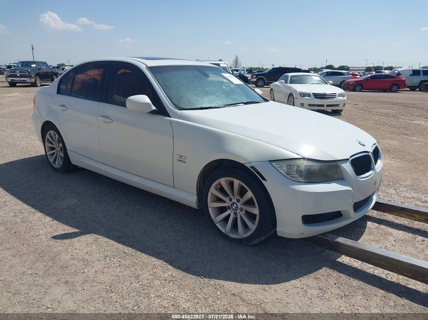 Vin: wbapk5c50bf126742, lot: 45920974, bmw 328i xdrive 2011 img_1