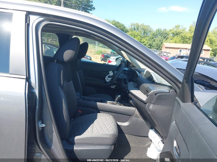 2026 NISSAN KICKS auction photo 5