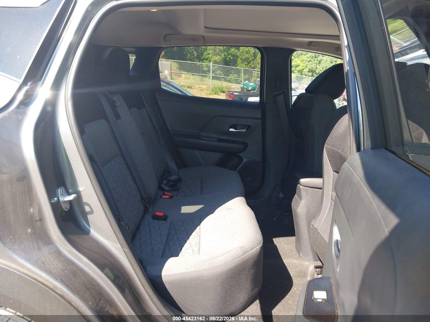 2026 NISSAN KICKS auction photo 8