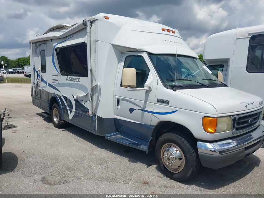 2006 FORD E-450 CUTAWAY