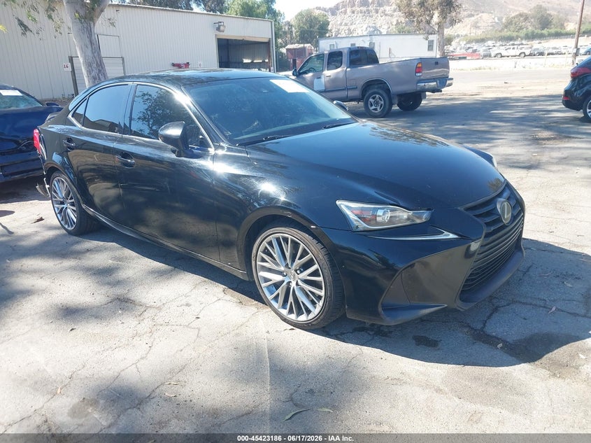 Vin: jthba1d29h5042218, lot: 45921237, lexus is 200t 2017 img_1