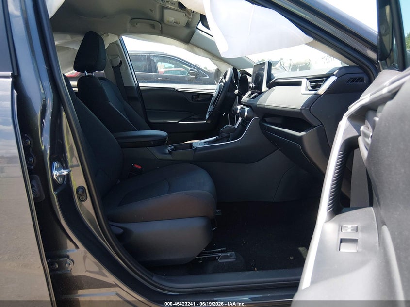 2025 TOYOTA RAV4 auction photo 5