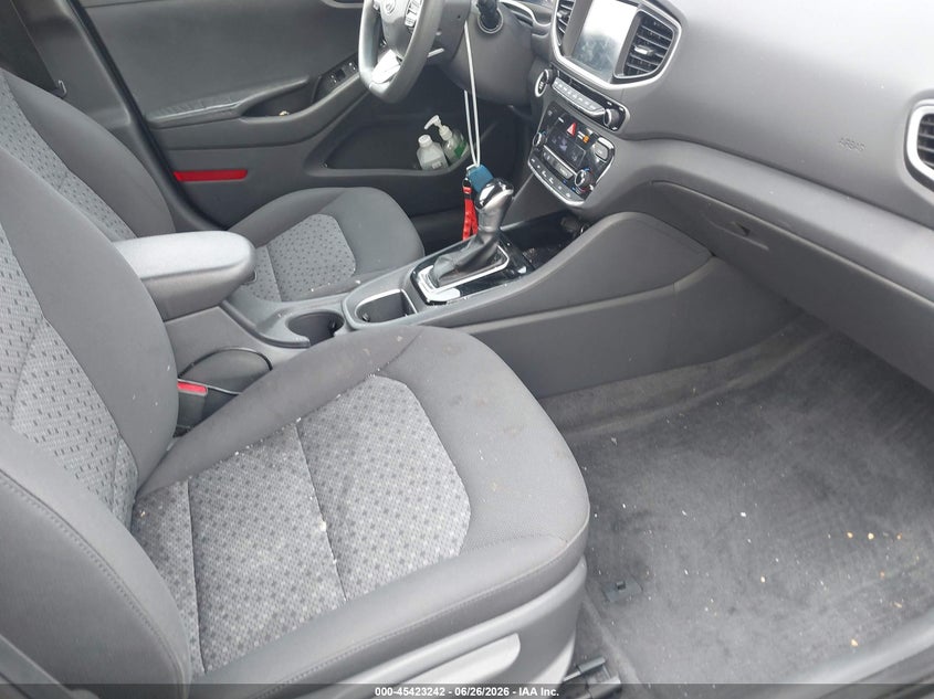 2018 HYUNDAI IONIQ HYBRID auction photo 5