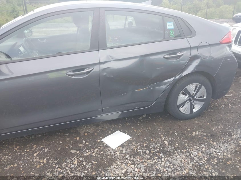 2018 HYUNDAI IONIQ HYBRID auction photo 6
