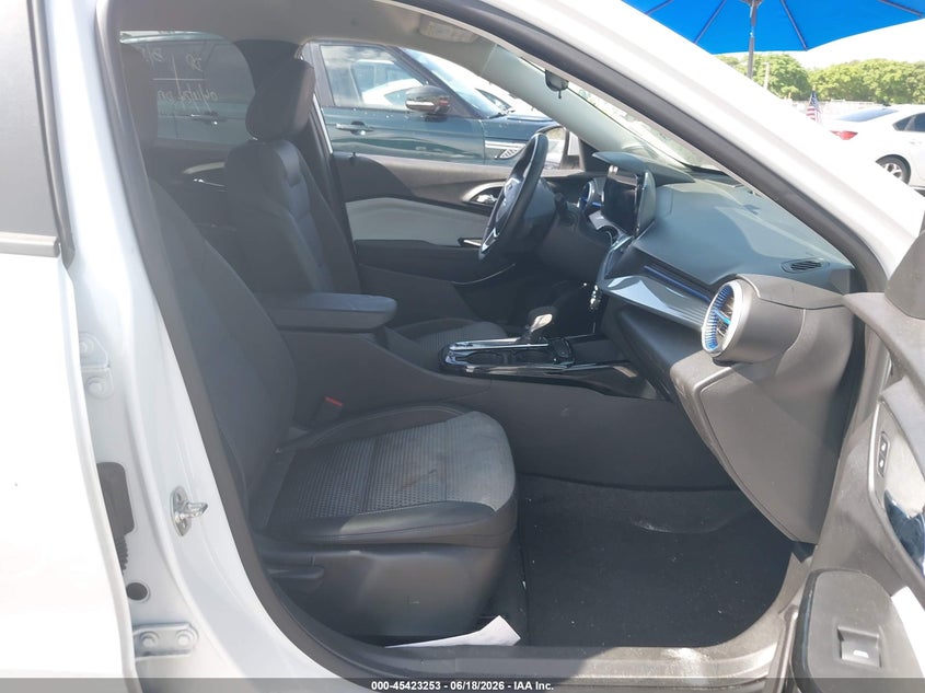 VIN KL77LHEP0SC234583 2025 CHEVROLET TRAX FWD LT