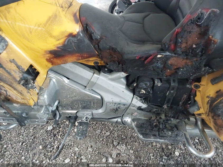 HONDA GL1800 2001