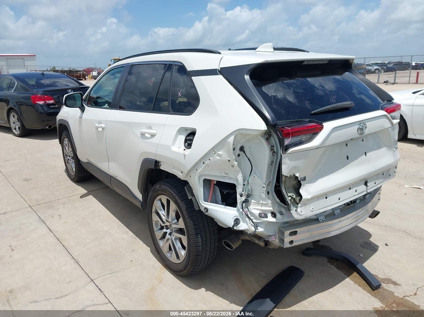 2021 TOYOTA RAV4 auction photo 3