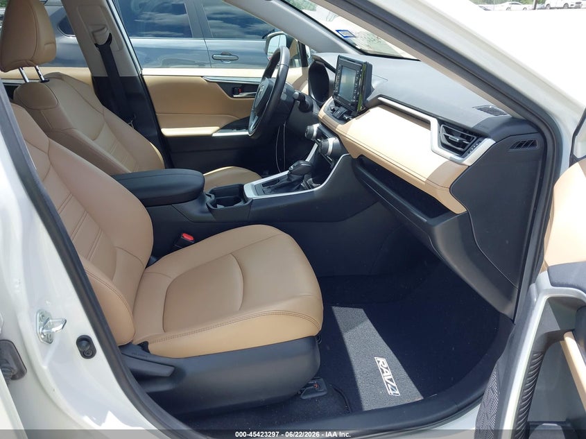 2021 TOYOTA RAV4 auction photo 5