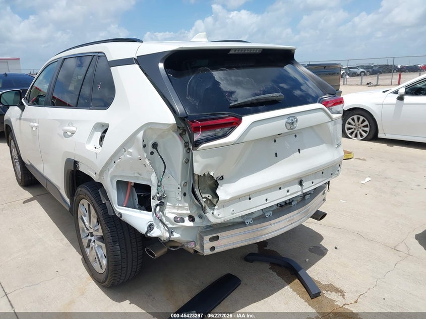 2021 TOYOTA RAV4 auction photo 6