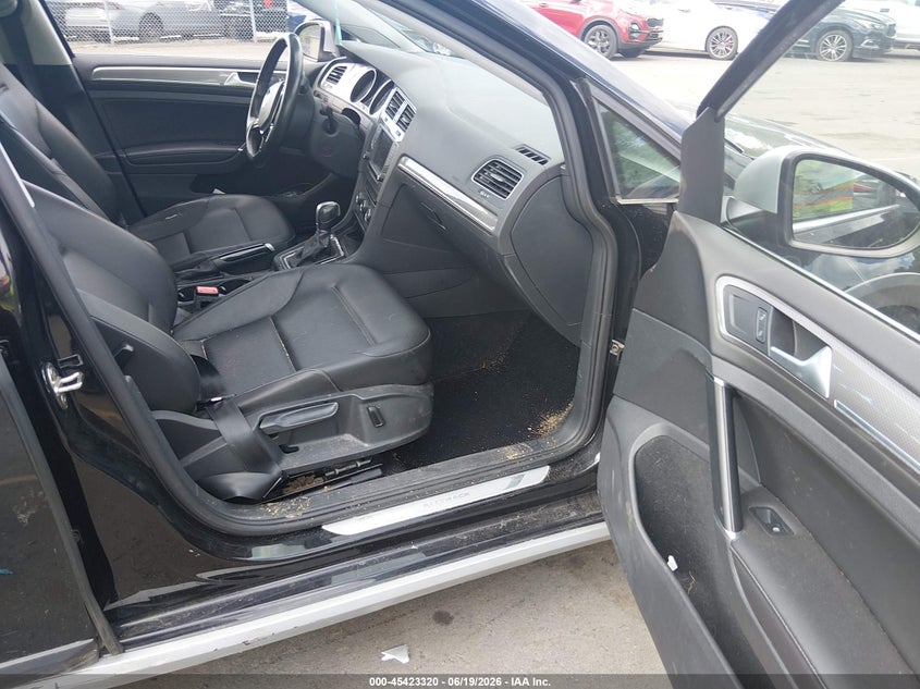 2017 VOLKSWAGEN GOLF ALLTRACK auction photo 5