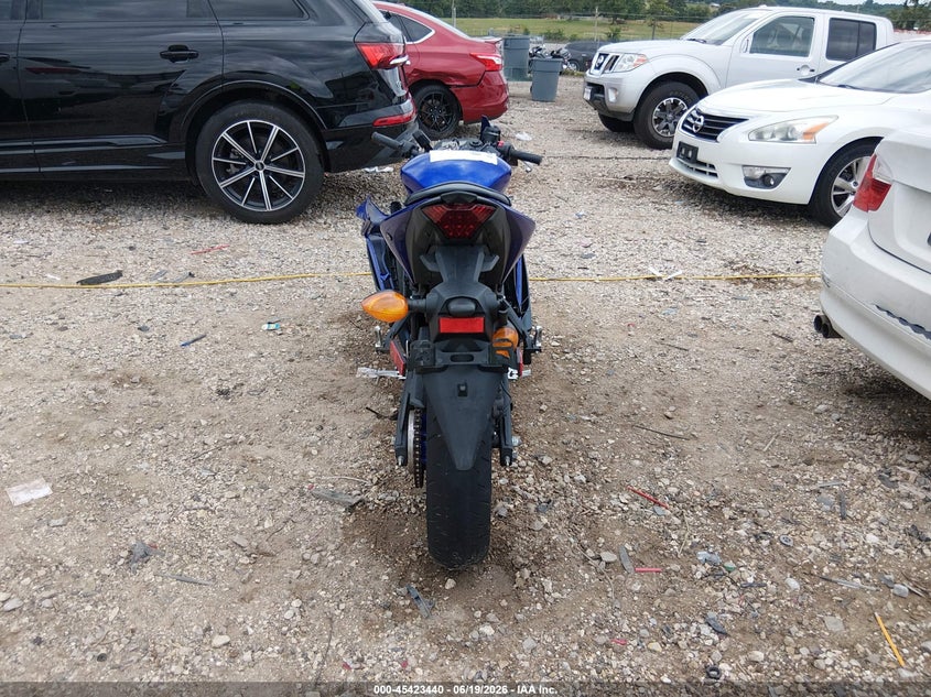 2024 Yamaha Yzfr3 A VIN: MH3RH18Y1RK017294 Lot: 45423440