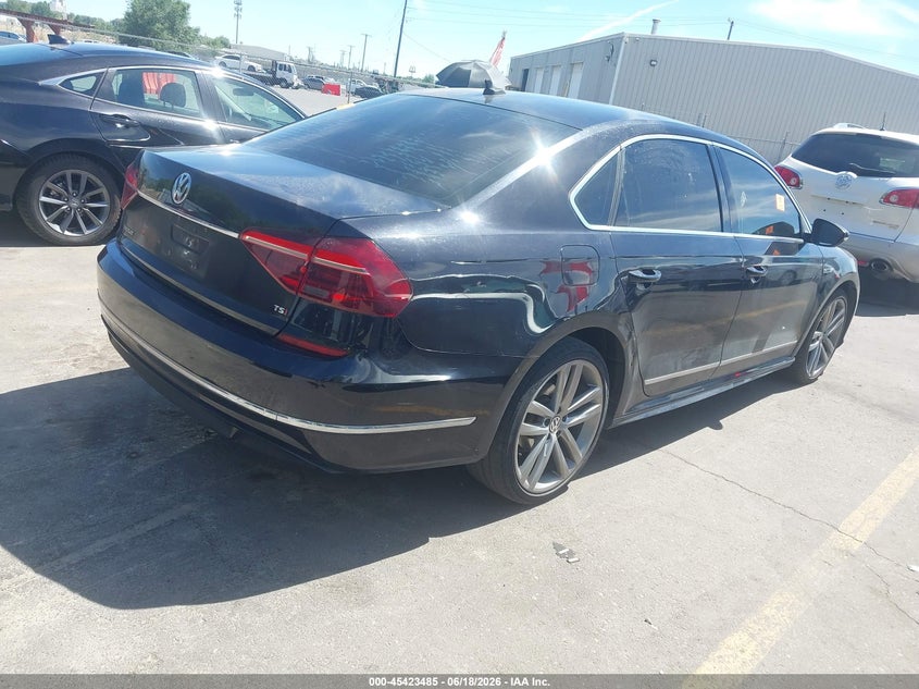 2017 VOLKSWAGEN PASSAT auction photo 4