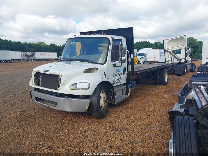 3ALACWDT2FDGJ3246 2015 Freightliner M2 106 Medium Duty photo 1