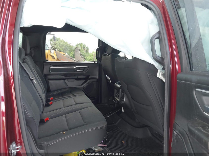 2021 RAM 1500 auction photo 8