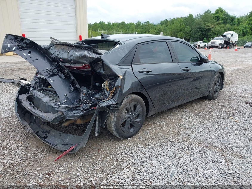 VIN 5NPLM4AG3NH070834 2022 HYUNDAI ELANTRA SEL