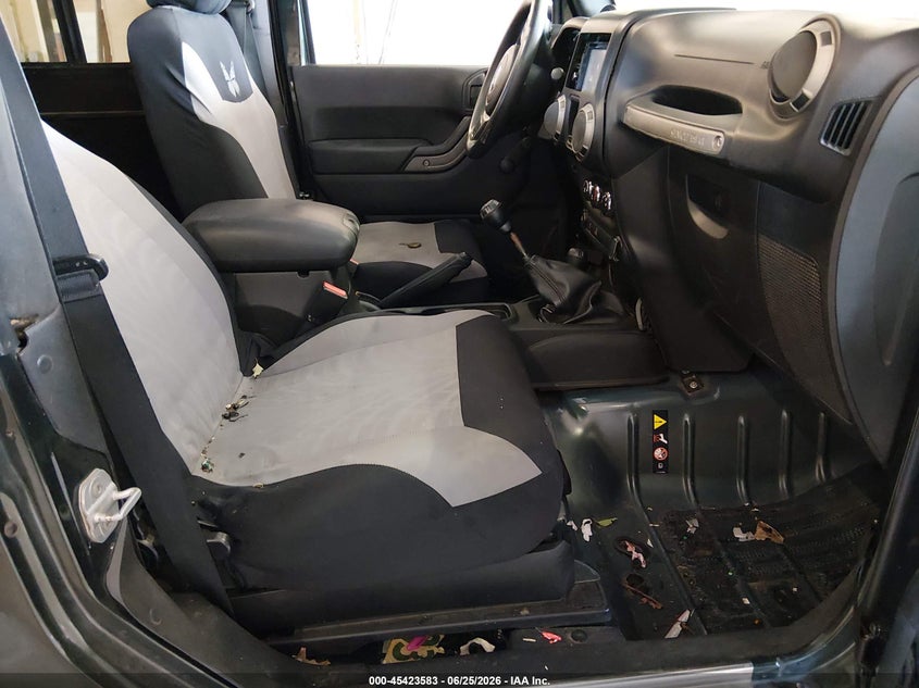 2012 JEEP WRANGLER auction photo 5