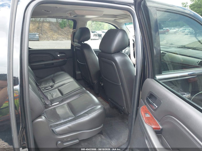2014 Cadillac Escalade Esv Luxury VIN: 1GYS4HEFXER151904 Lot: 45423588