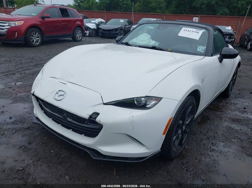 2021 Mazda Mx-5 Miata Club VIN: JM1NDAC78M0452213 Lot: 45423596