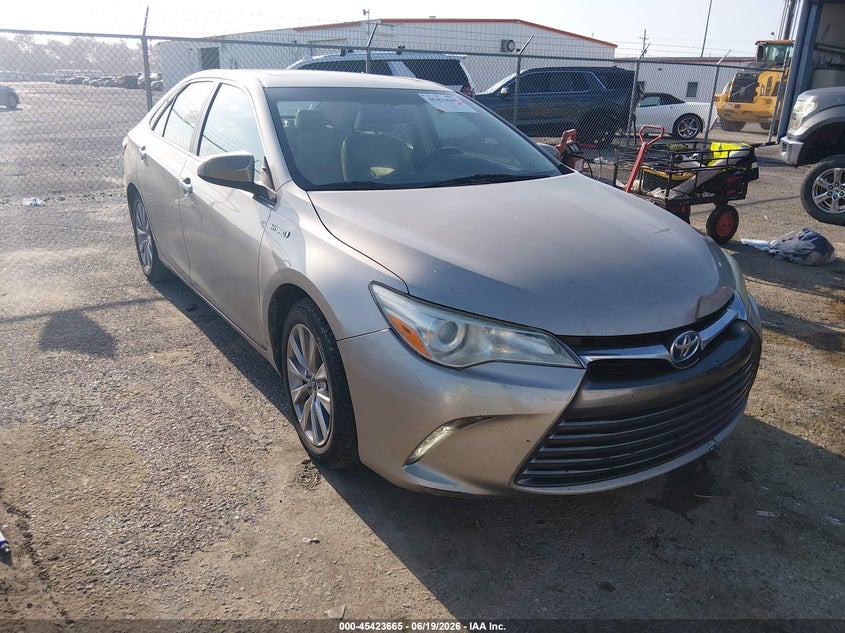 2015 Toyota Camry Hybrid