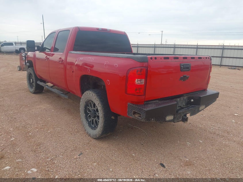 2013 CHEVROLET SILVERADO 2500HD auction photo 3