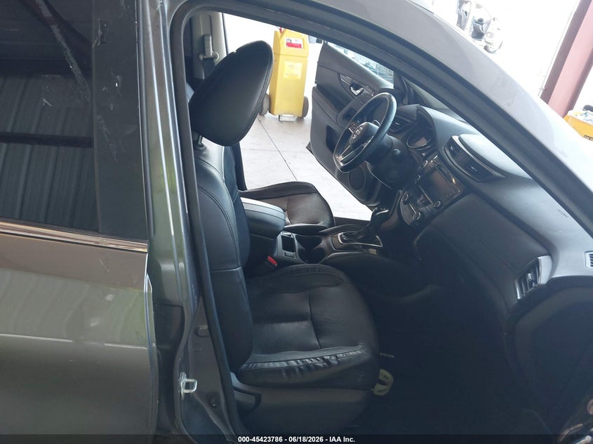 2018 NISSAN ROGUE auction photo 5