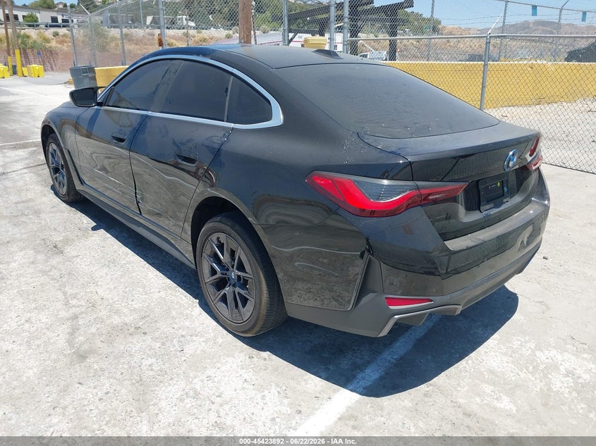 Vin: wby43aw05rfs79895, lot: 45921943, bmw i4 gran coupe edrive35 20243