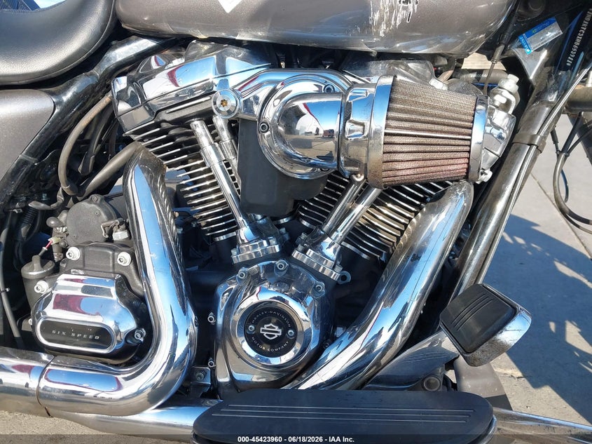 2017 Harley-Davidson Fltrxs Road Glide Special VIN: 1HD1KTC3XHB653911 Lot: 45423960