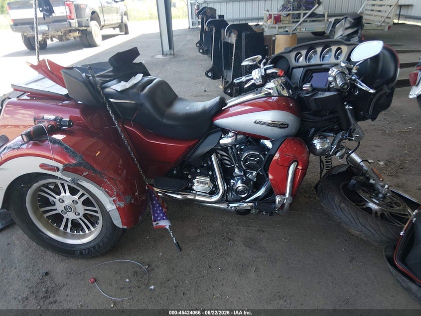 2019 Harley-Davidson Flhtcutg VIN: 1HD1MAF12KB857246 Lot: 45424066